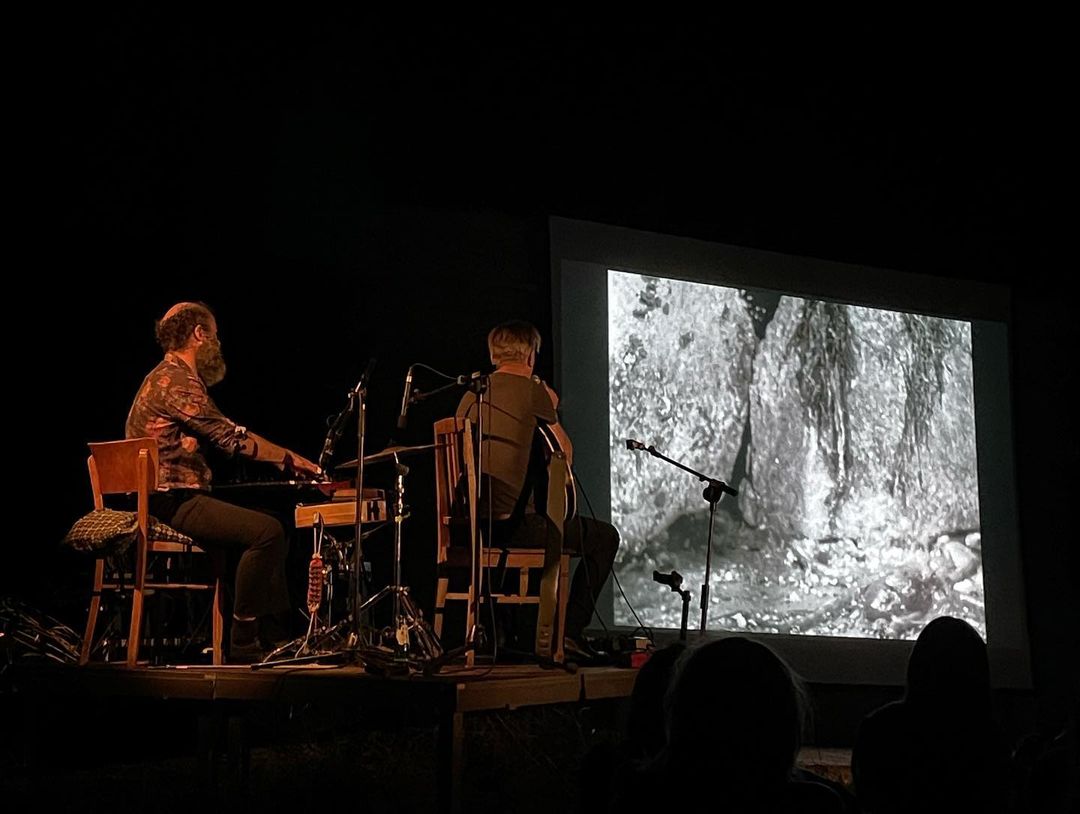Création originale d'un ciné concert part Bertrand Belin et Borja Flames sur des films de Jean Painlevé
